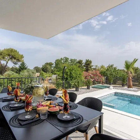 Luxusvilla Mit Privatpool, Bbq, Eleganten Interieur * Medulin